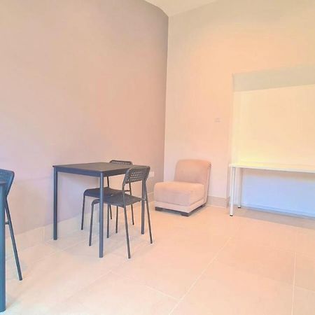 Cosy Room In East Ham London Exterior foto